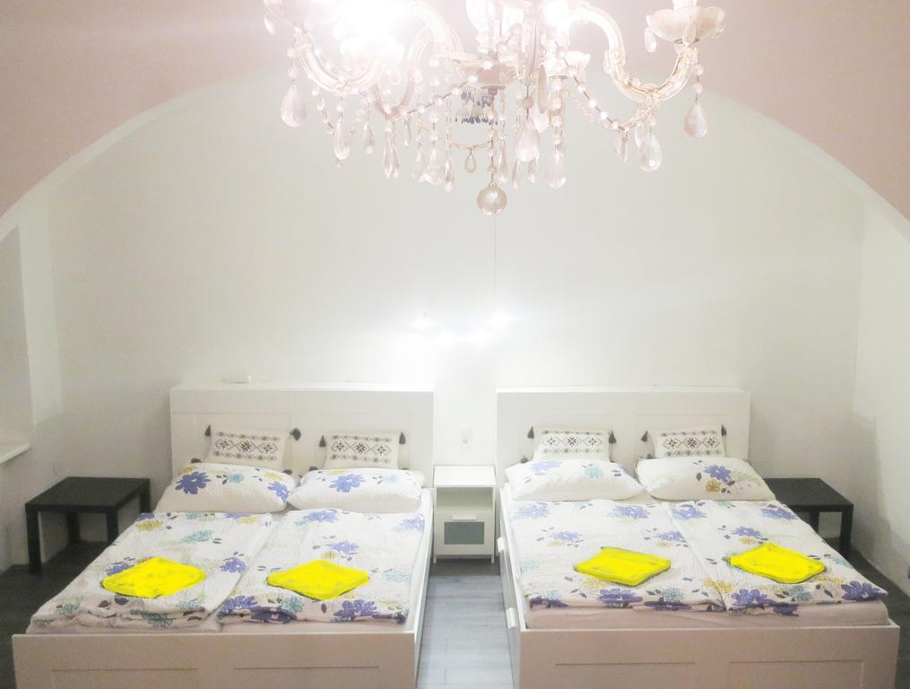 Heine Apartment